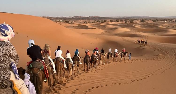 Marrakech à Merzouga 3 jours à dos de chameau - Desertbrise Travel 1