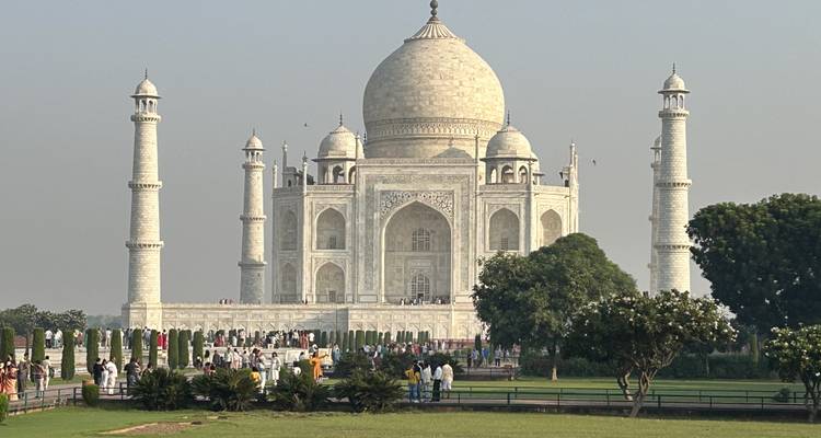 Taj Mahal y vida silvestre con estancia real en castillos - Swastik India Journeys 1