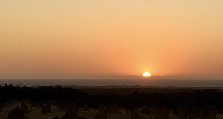 Pinnacles Sunset Stargazing Tour with Dinner - Autopia Tours 2