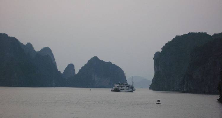 Halong - Lan Ha Bay - Croisière 5 étoiles de 3 jours et 2 nuits et cabine privée avec balcon - Ha Long Bay Lux Cruises Tours 3