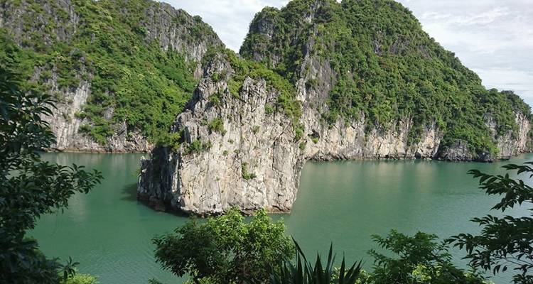 Croisière 5 étoiles de 2 jours dans la baie d'Ha Long - baie de Lan Ha Cabine privée avec balcon - Ha Long Bay Lux Cruises Tours 1