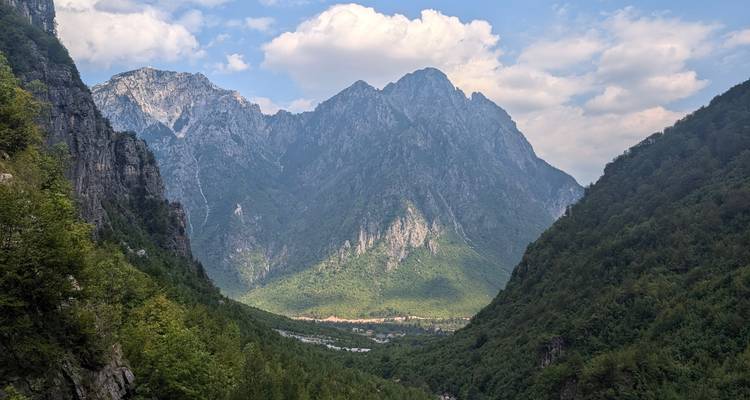 Circuit de randonnée autoguidé : Parc National de Theth, Vallée de Valbona et Lac Koman - 3 jours - Choose Balkans 3