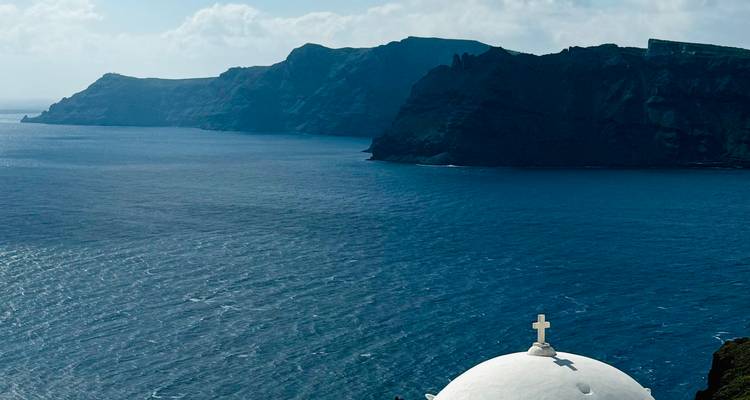 MINI SANTORINI FROM ATHENS (+transfers & ferry/flight) - Greca 4