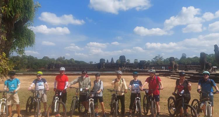 Cycle Siem Reap to Saigon - 16 Days - Social Cycles 2
