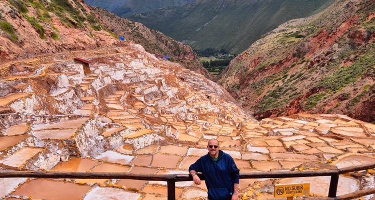 Paquete turístico completo de 4 días en Cusco- Visita a la ciudad, Valle Sagrado, Machupicchu en tren y Montaña Arco Iris - MEGAEXPEDITIONS 8