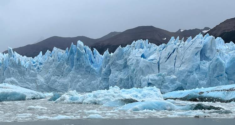 Montañas y Glaciares: Perito Moreno y Torres del Paine - People Travel and Experience 3