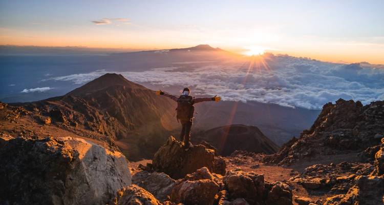 3 Días | Escalada al Monte Meru - Migration Venture Africa  1