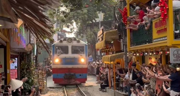 31-Day Southeast Asia Adventure: Thailand, Laos, Vietnam, and Cambodia - The Dragon Trip 9