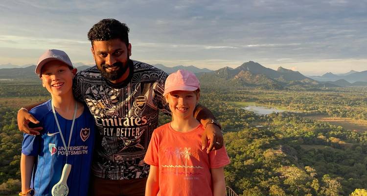 Sri Lanka Island Culture and Adventure Tour - Mango Vacations 9
