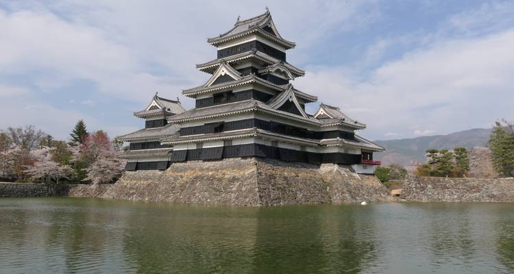 Japanese Scenes and Mount Fuji - Europamundo 6