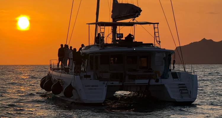 Excursión de 5 días a Santorini y Mykonos para visitar las islas griegas más populares - Private Tours Greece 1