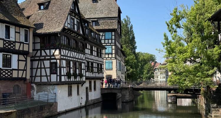 Charming European-style houses by a canal.