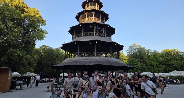 Large group in front of the Chinese Tower in Munich's English Garden.