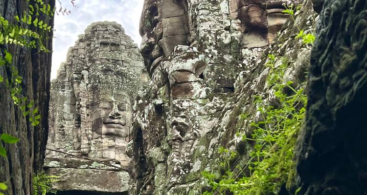 Rostro de piedra en las ruinas de Angkor.