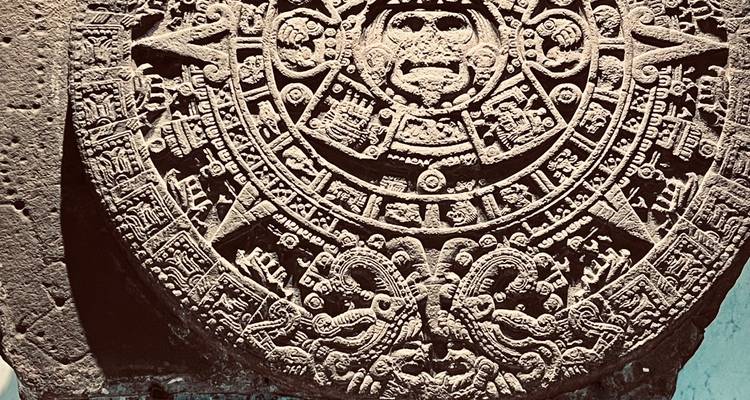 Oude Azteekse kalender steen artefact.