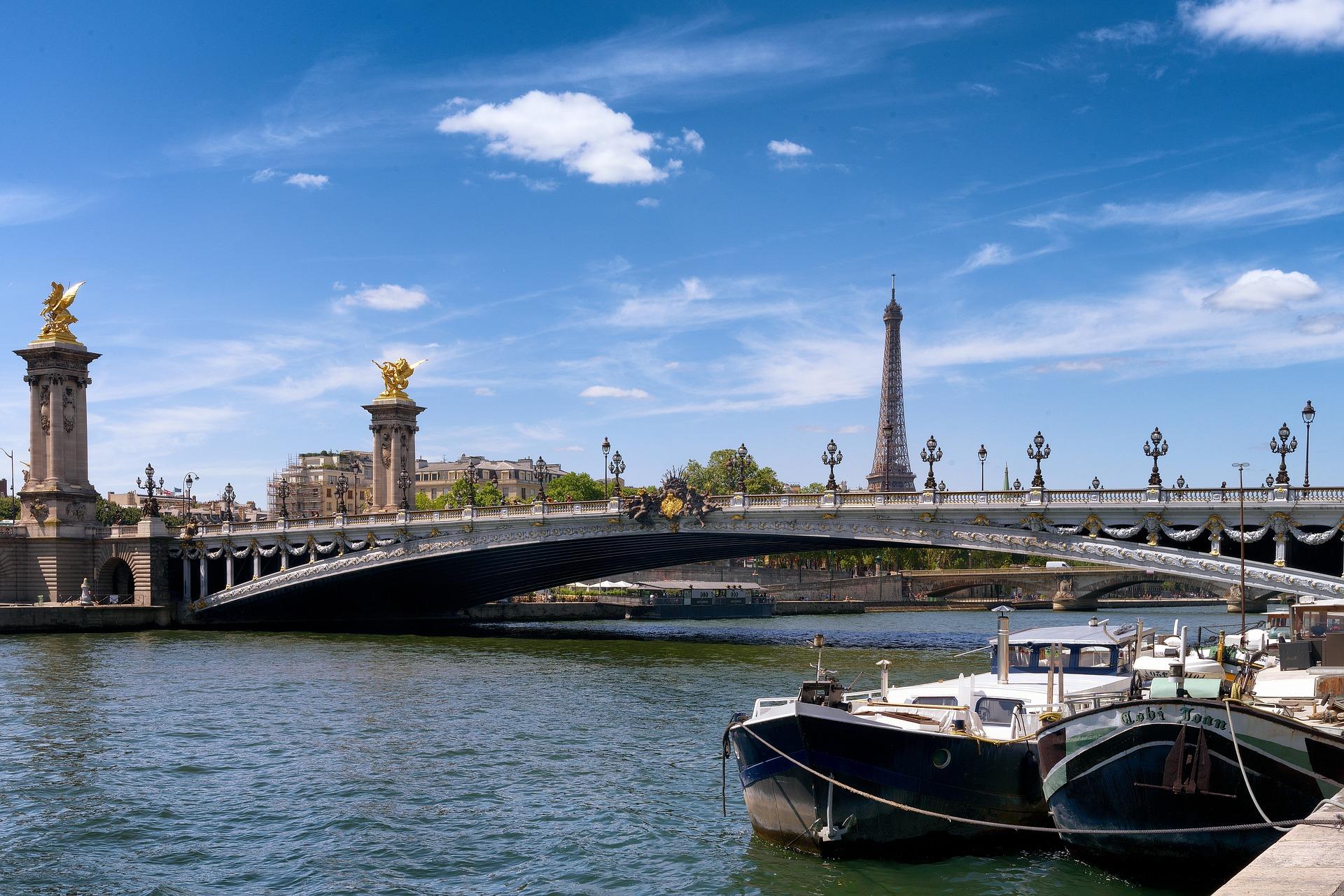 10 Best Seine River Cruises 2023/2024 (with 43 Reviews) TourRadar