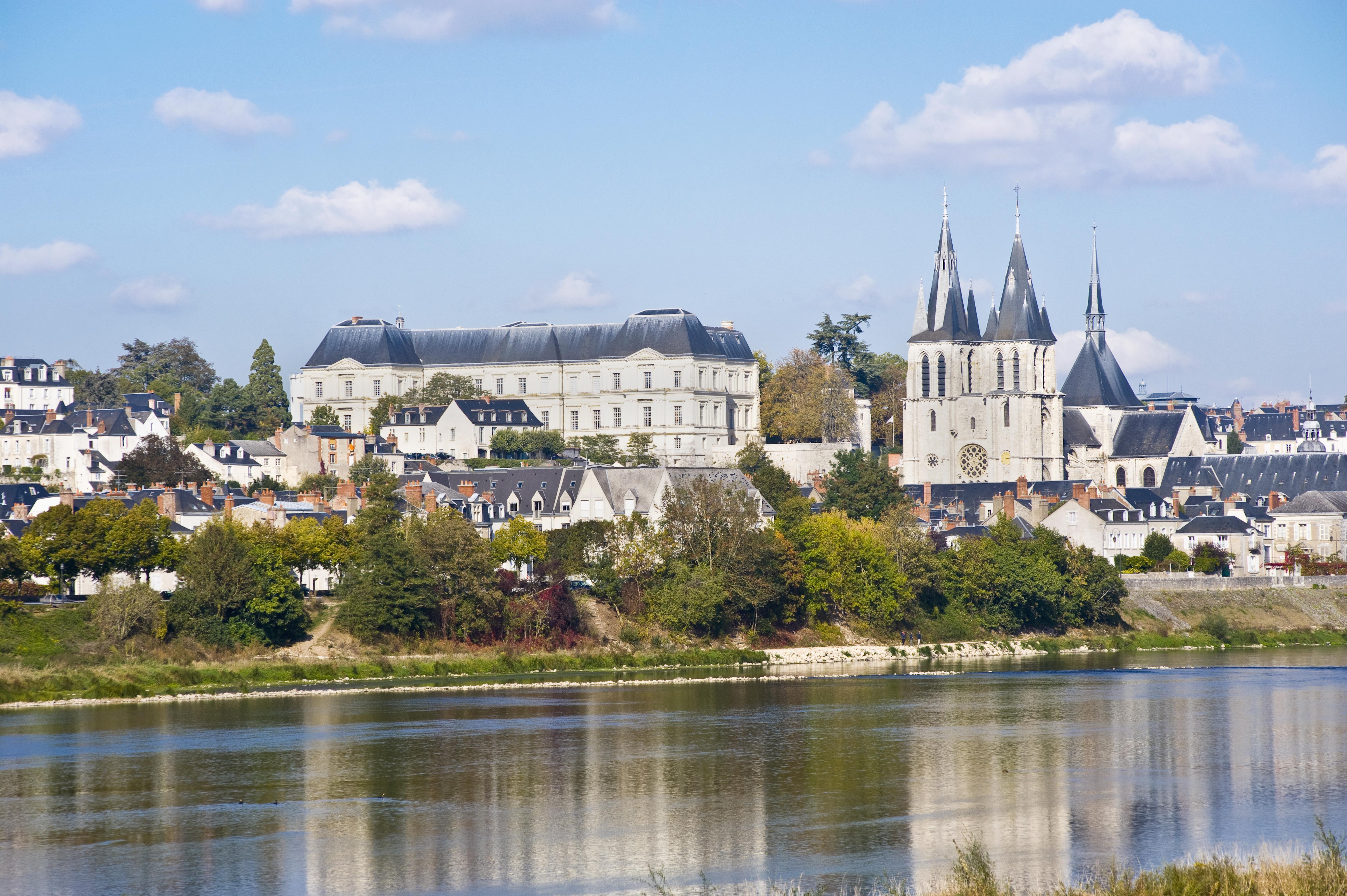 loire valley tour from tours