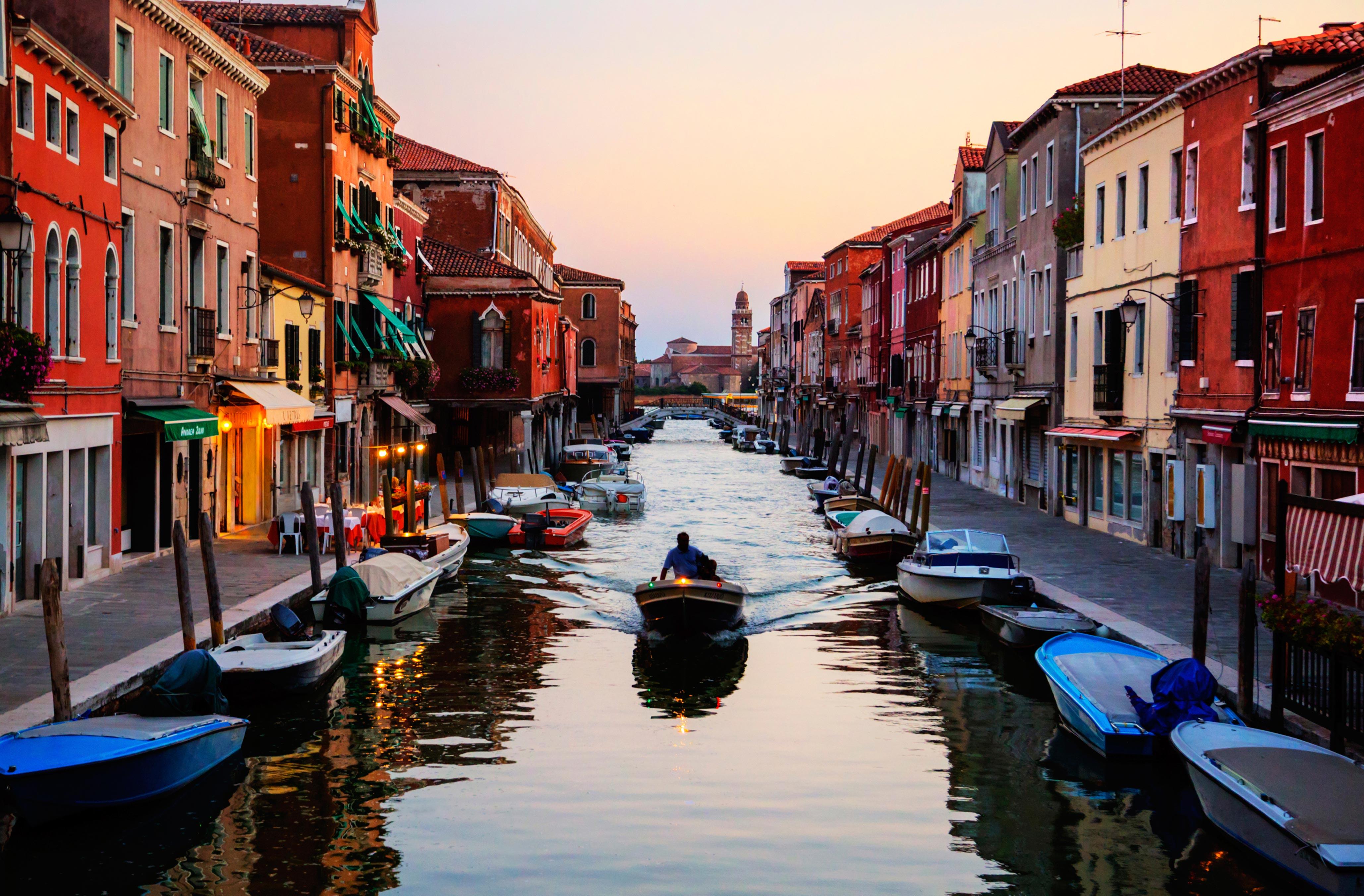 Венеция какое государство. Венеция Италия. Венис Италия. Canal grande Венеция. Венеция Италия или Испания.
