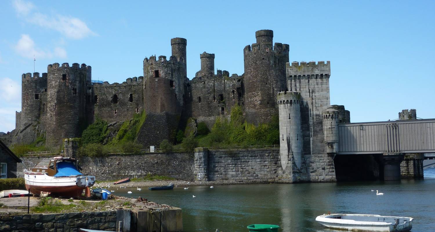 5 Day Heart Of England Wales Yorkshire Small Group Tour From London By Rabbie S Tours With 3 Tour Reviews Code E5hwyc Tourradar