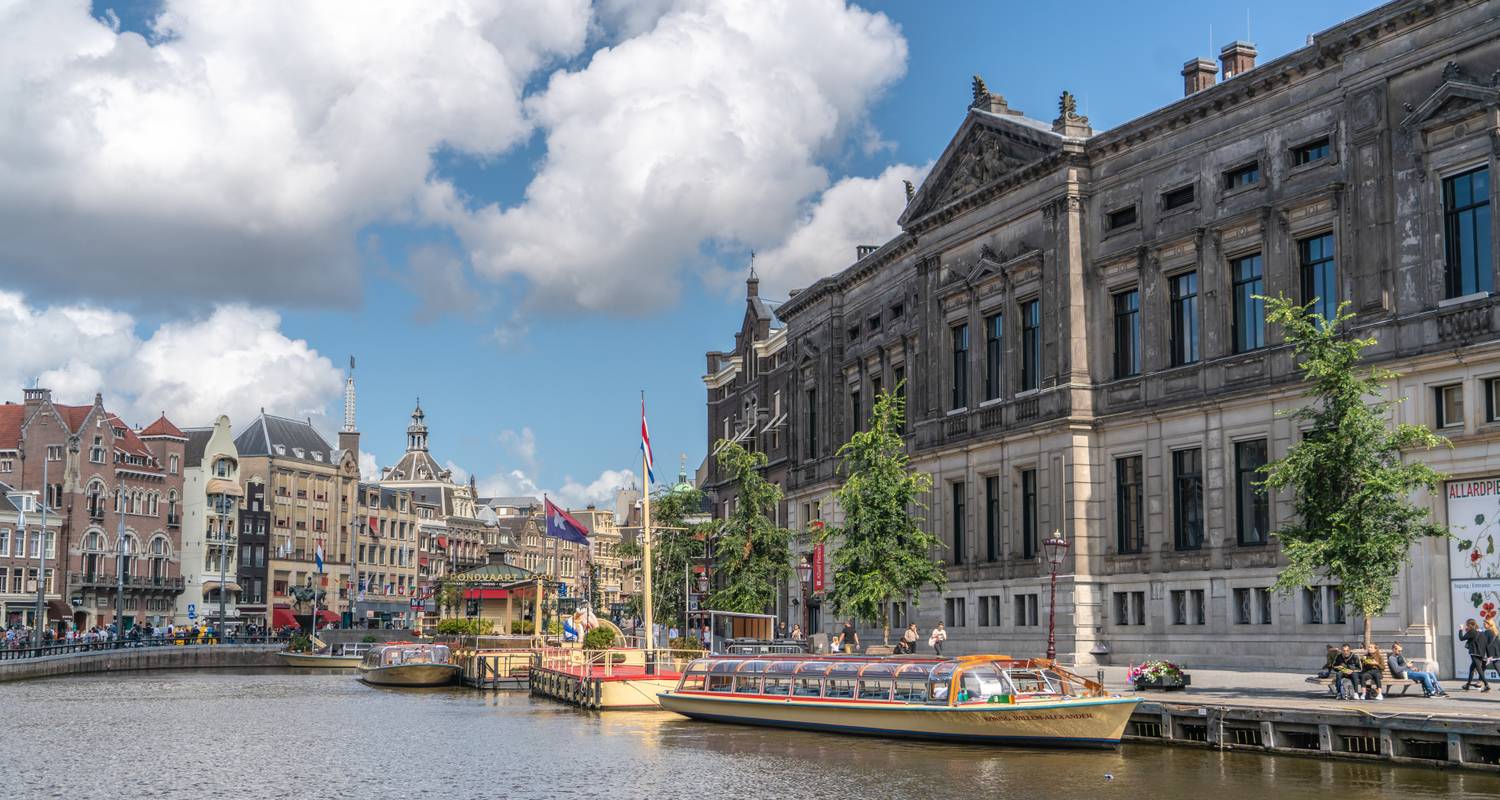 Amsterdam and Paris - Europamundo