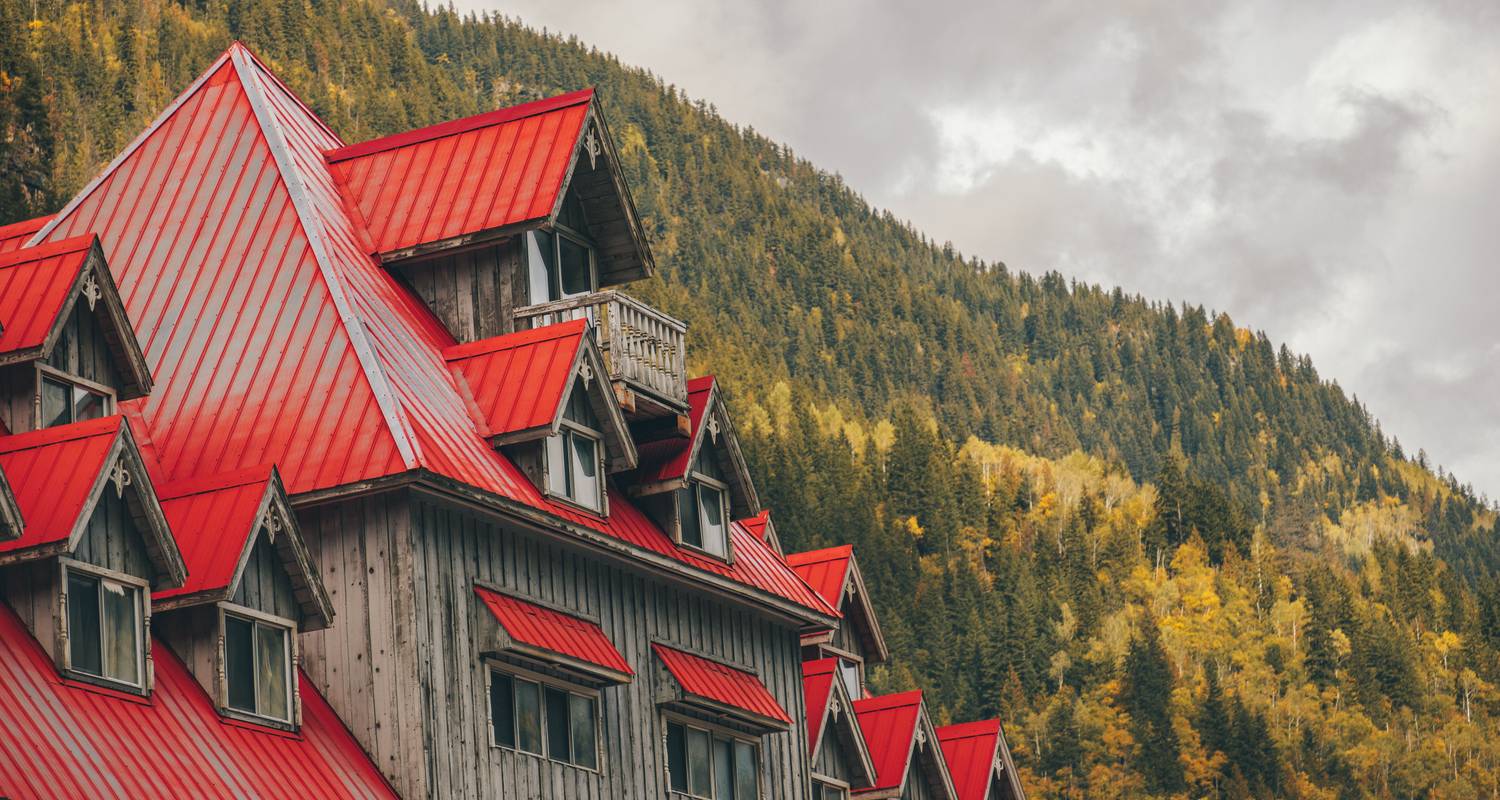 Get Social: Canadian Rockies - Topdeck