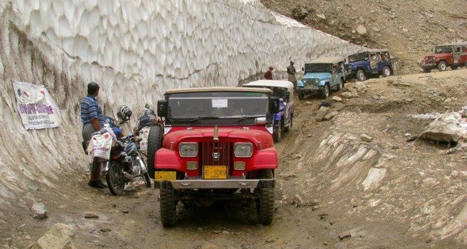 Hunza Shangri-La Tour