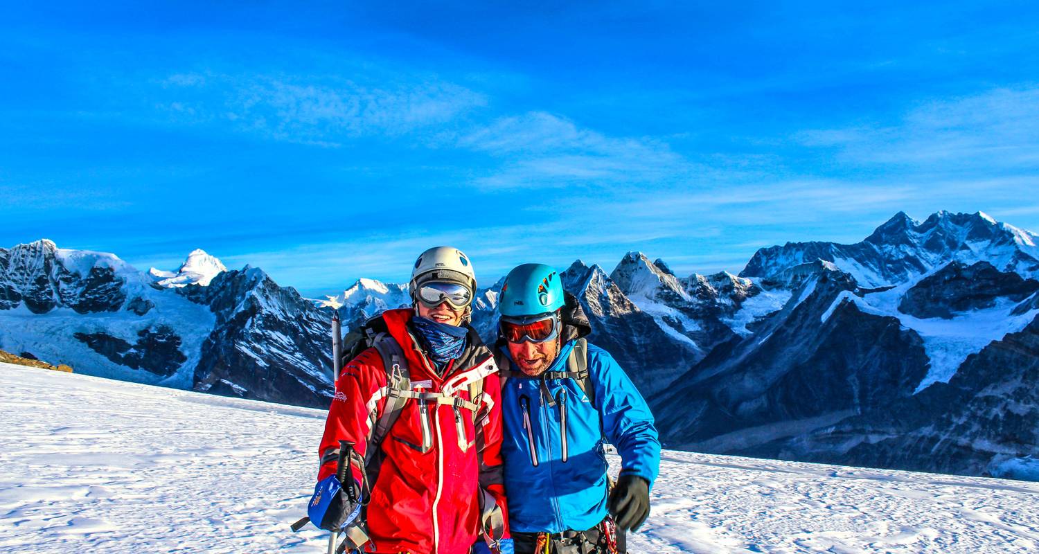 Lobuche Gipfeltour mit Everest Base Camp Trek - Mount Adventure Holidays Pvt.Ltd