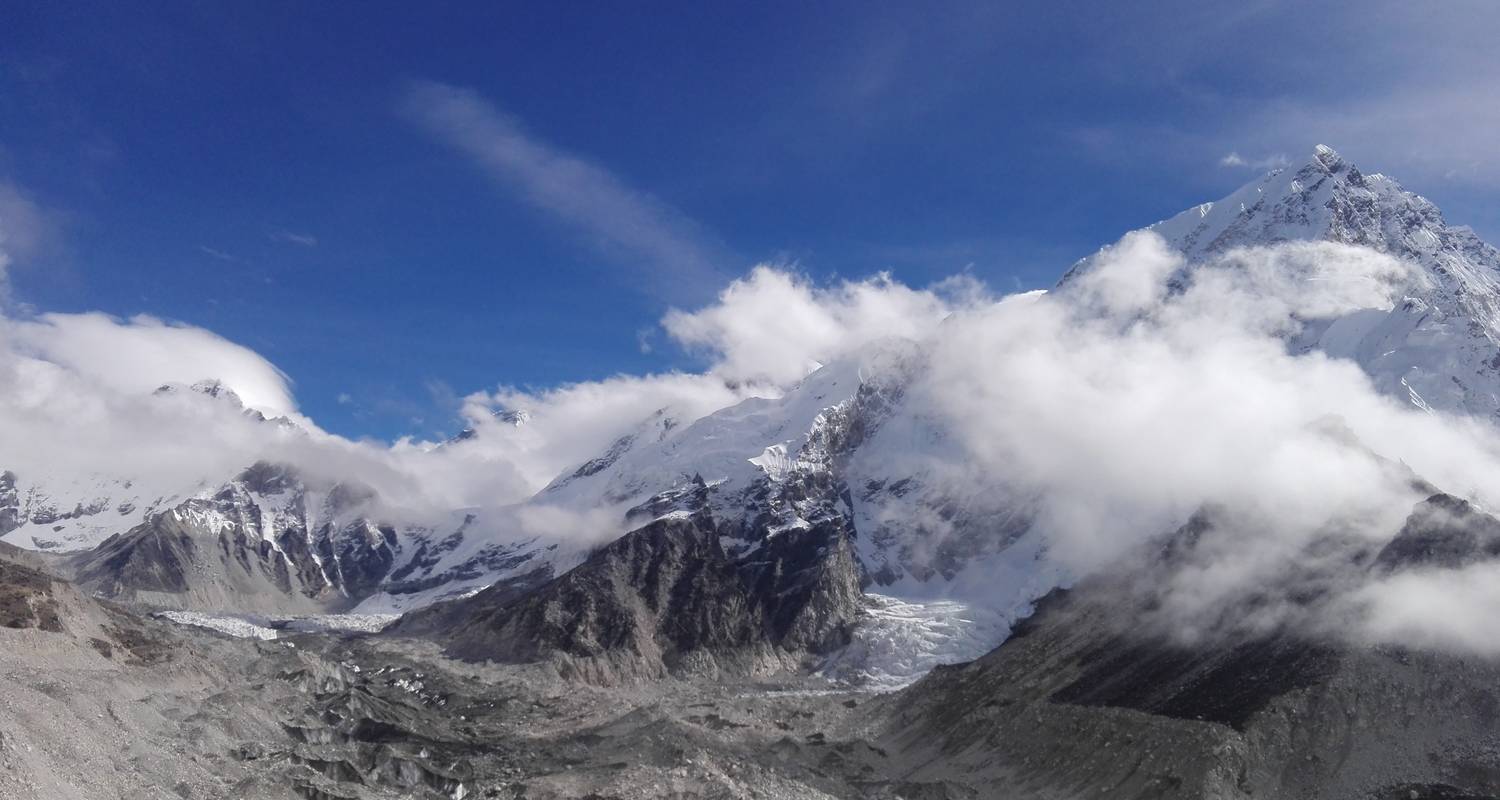 Trekking court au camp de base de l'Everest avec retour en hélicoptère - Nepal Hiking Adventure Company Pvt. Ltd