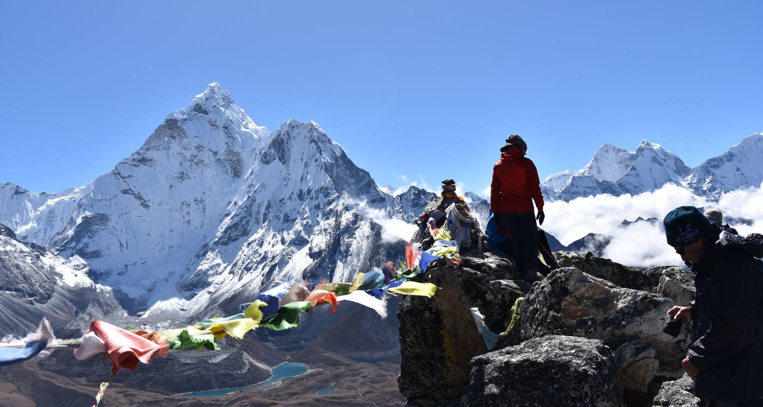 everest hiking tours