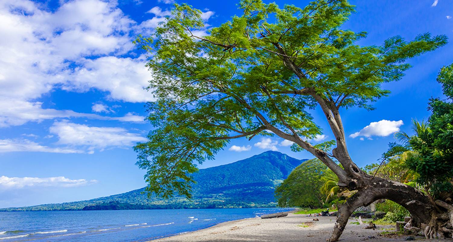 Nicaragua - Land of Lakes and Volcanoes - Explore!