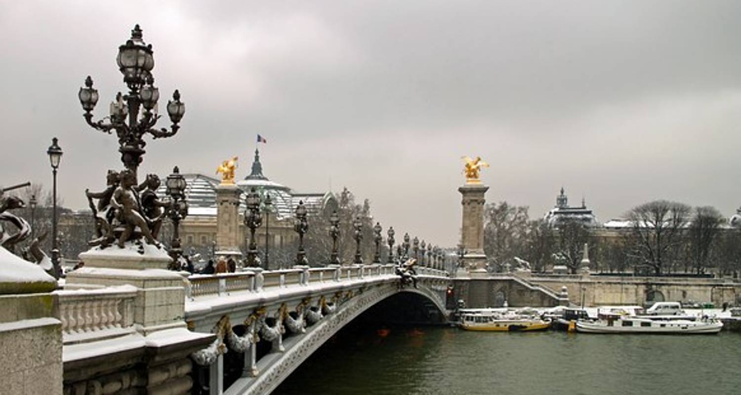 The Hopeful Traveler: Pont Alexandre III: Bridge to the Eiffel