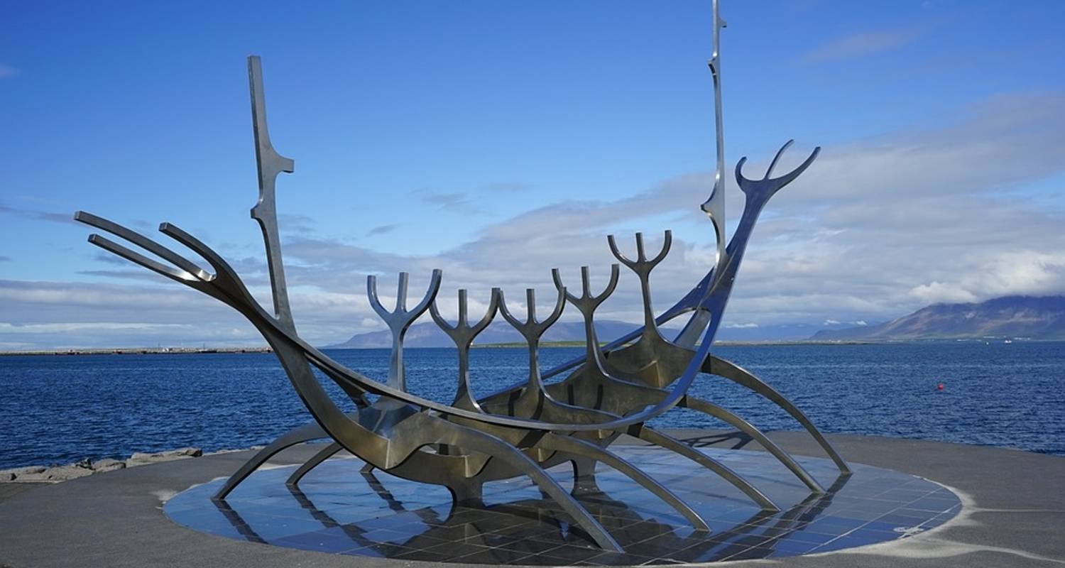 Gems of Iceland with Northern Lights