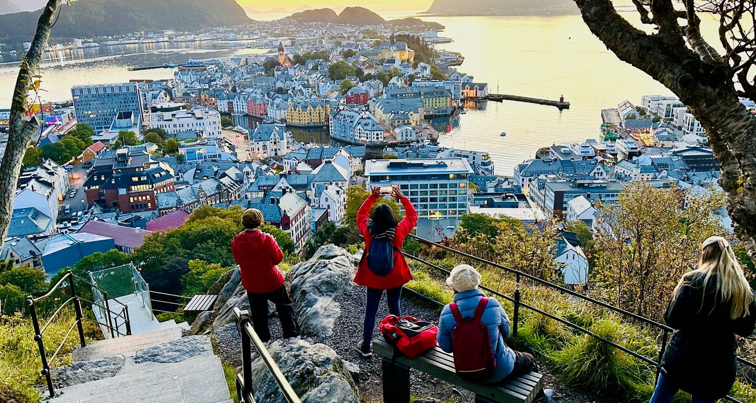 Norway Tours in March 2025