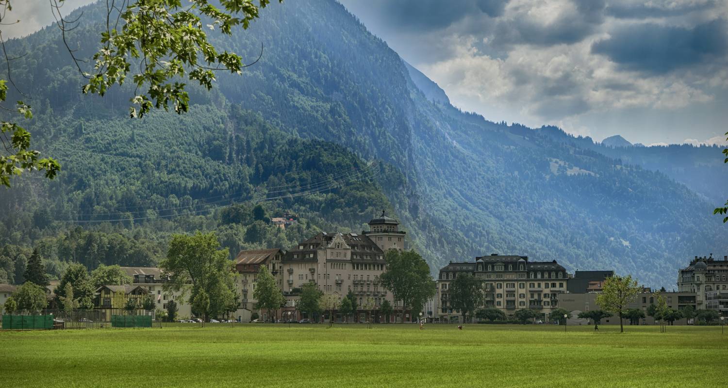 Scenic Switzerland by Train - Cosmos