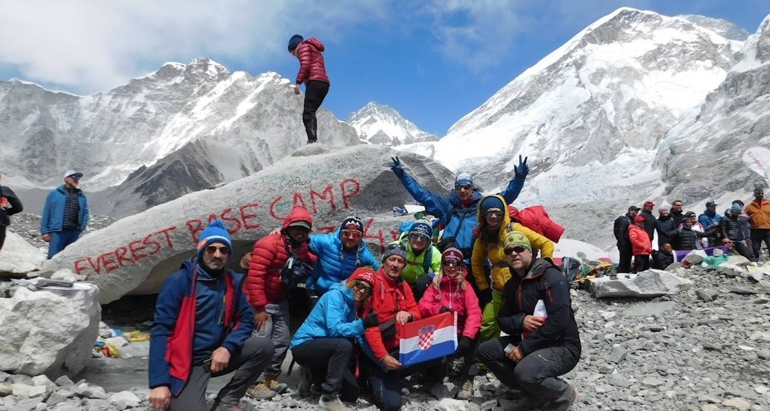 Everest Base Camp Trek - 14 Days - Glorious Himalaya Trekking Pvt. Ltd.