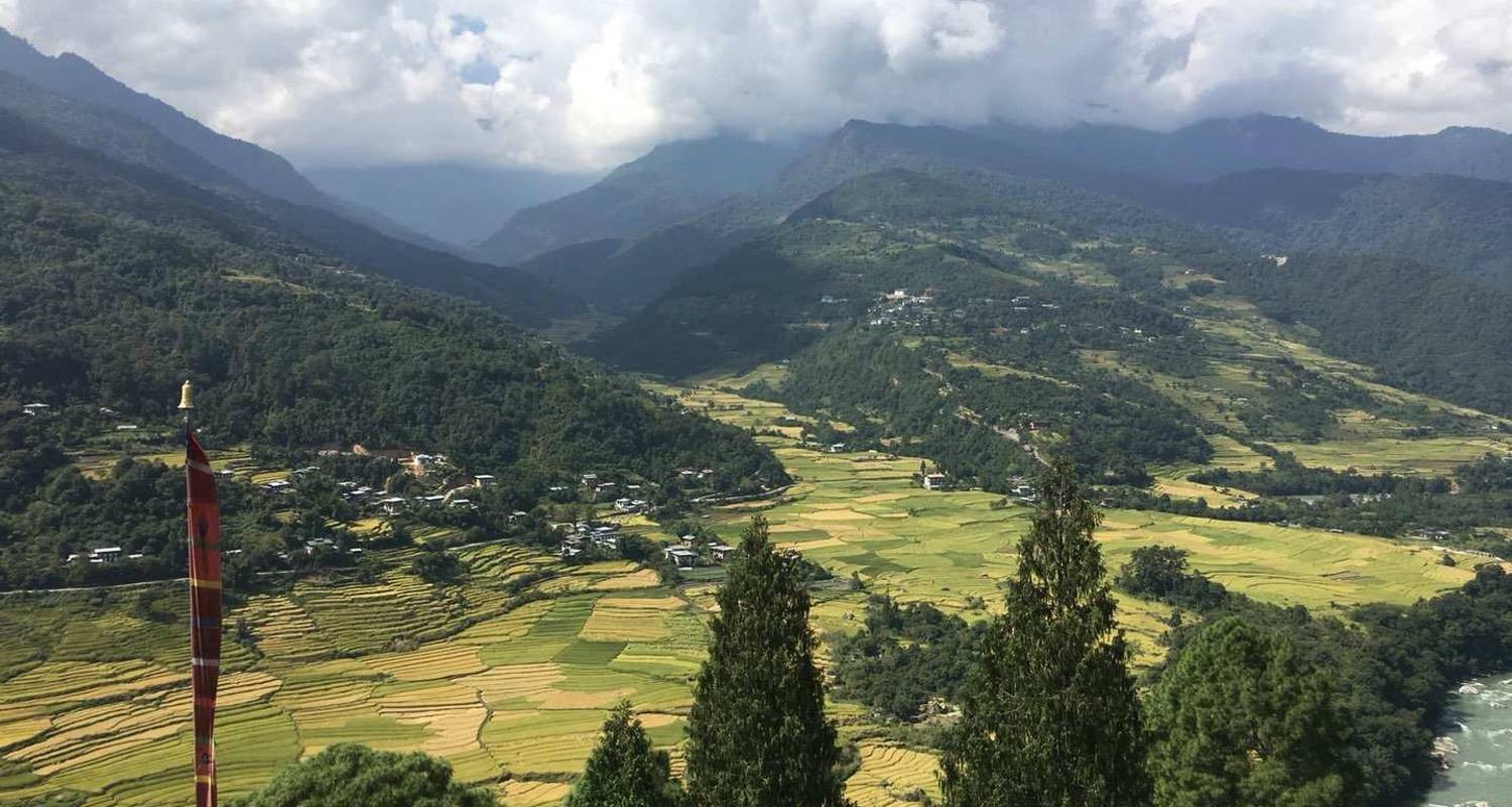 Explore the Hidden Kingdom of Bhutan