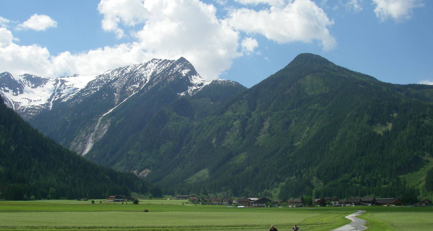 Panoramic Alps Cycle Tour from Innsbruck to Salzburg