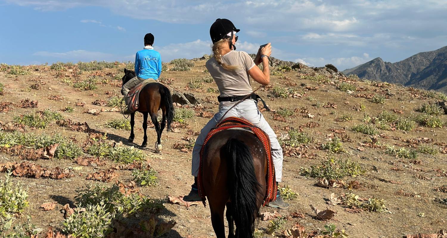 2-Day Nuratau Mountain Horse Riding Tour