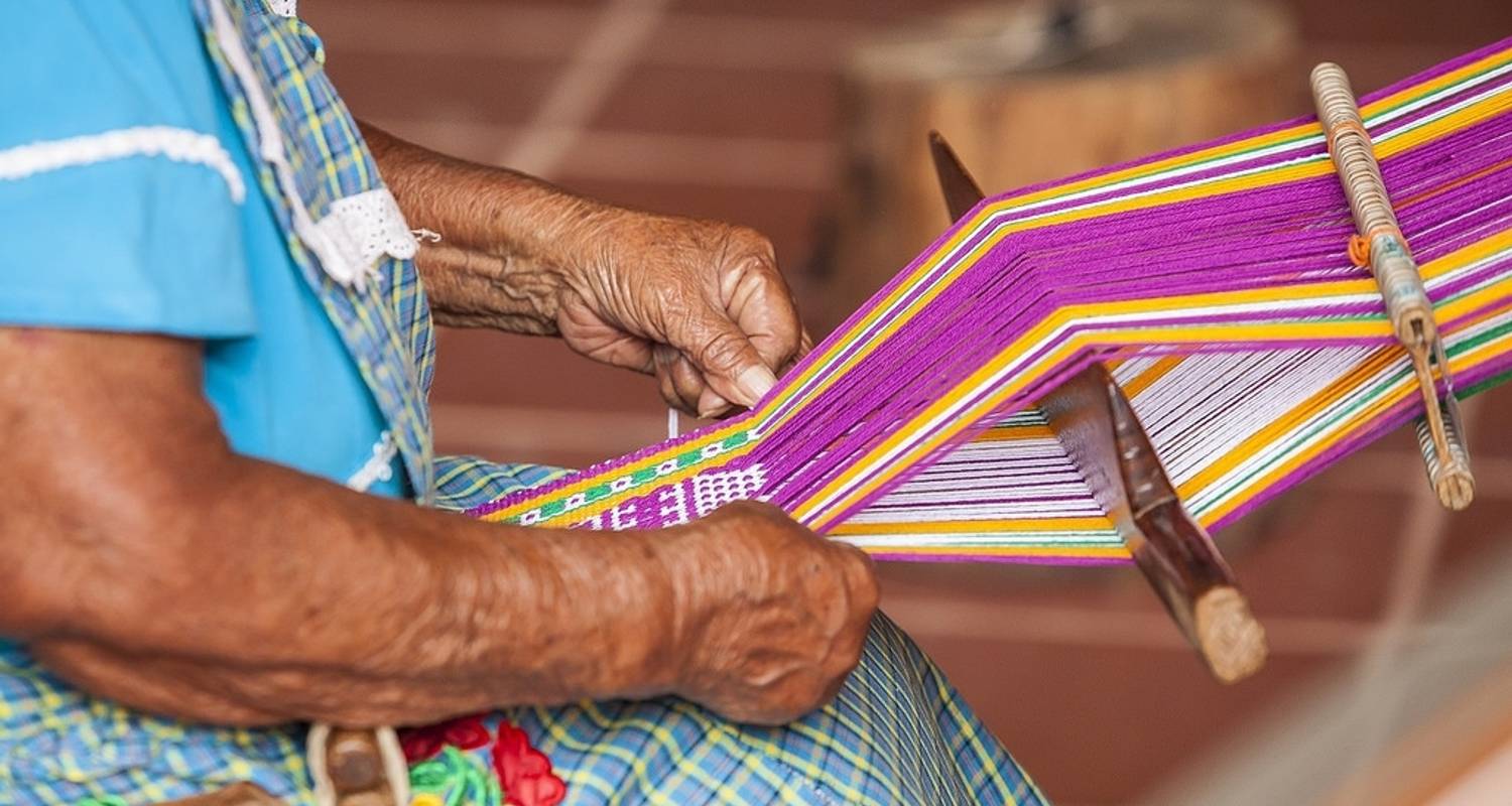 Oaxaca: Empoderamiento de mujeres y niñas - Discover Corps