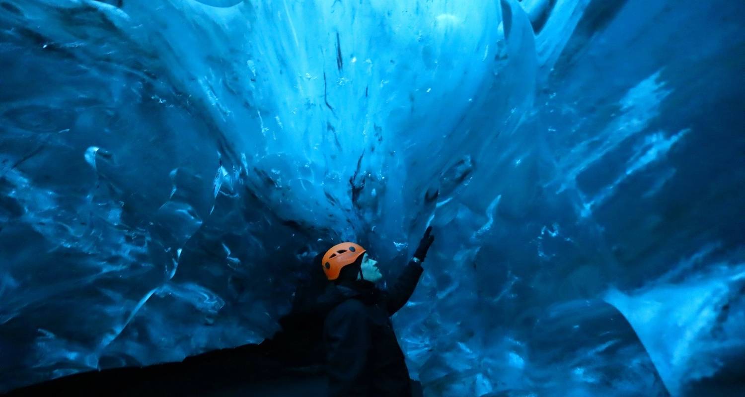 3 Days Golden Circle, South Coast and Jökulsárlón Glacier Lagoon (Group Tour)