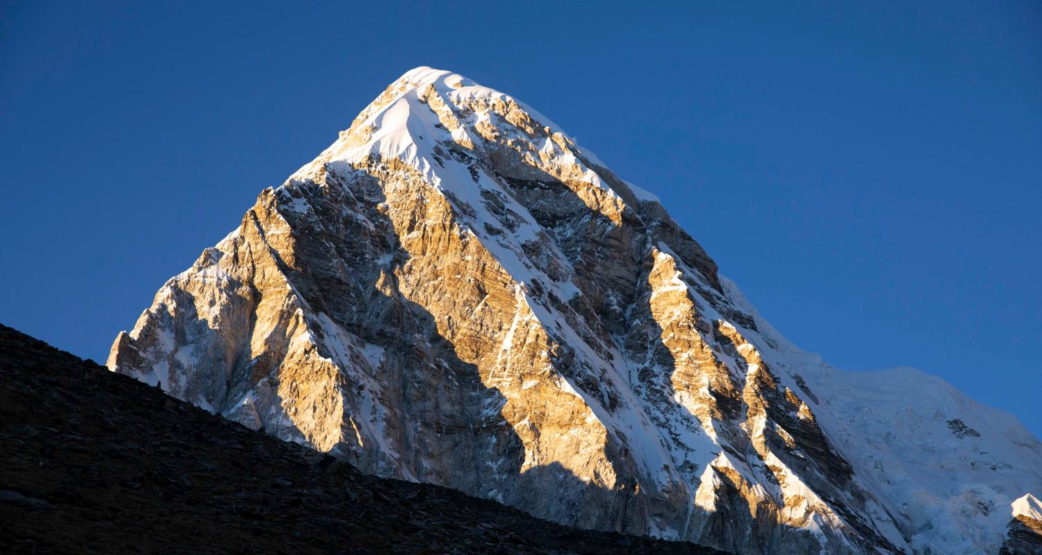Classic Everest Base Camp Trek - Travel Max Guide