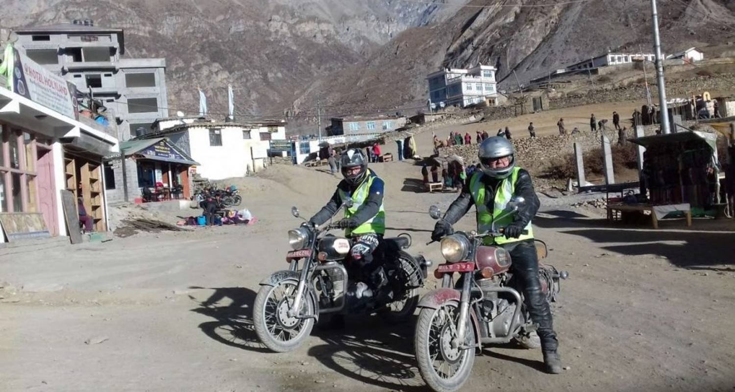 Upper Mustang Motorradreise - Himalayan Adventure Treks & Tours