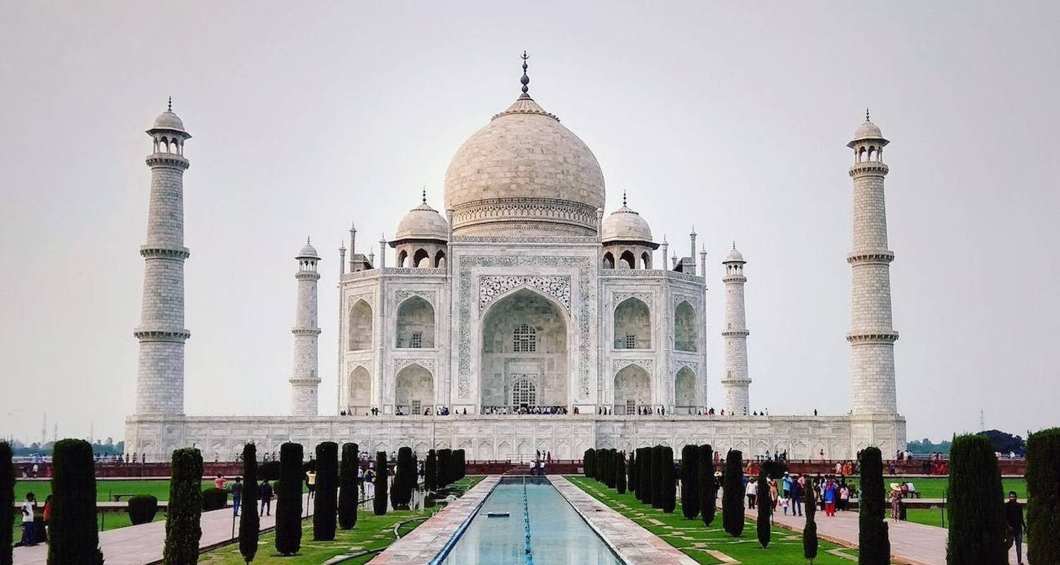 Flugreise von Mumbai zum Taj Mahal - Golden Triangle Tours Of India