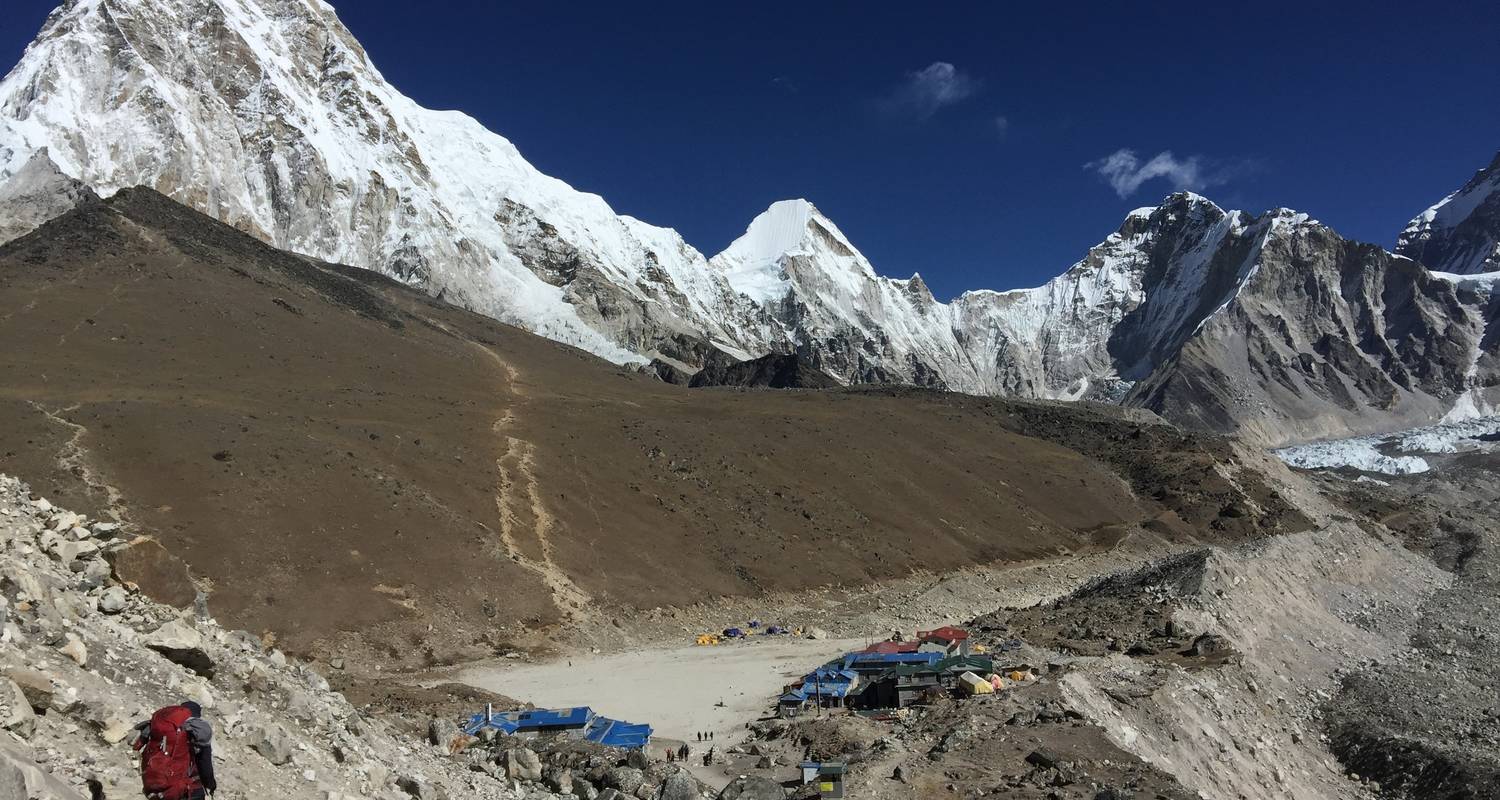 Campamento base del Everest con escalada al pico de la isla - White Hill Adventure Treks and Expedition Pvt Ltd