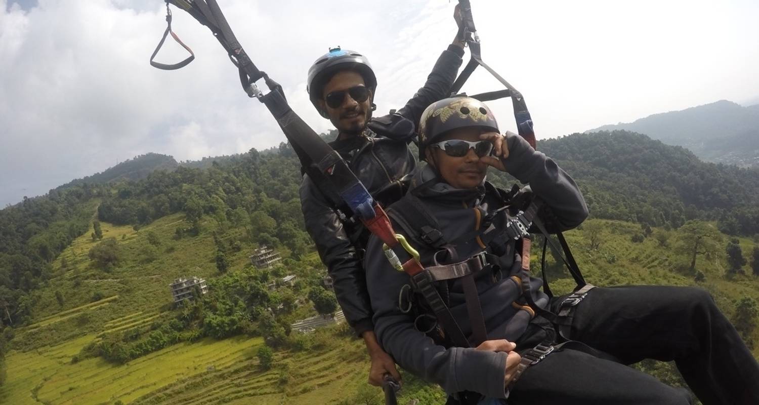 Parapente en Nepal - Nepal Holiday Treks And Tours