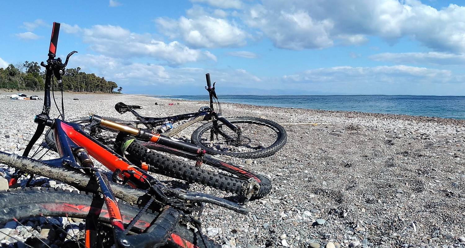 E-MTB and Trekking - Sicily Explorer