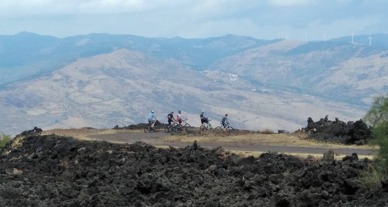 E-MTB and Trekking - Sicily Explorer