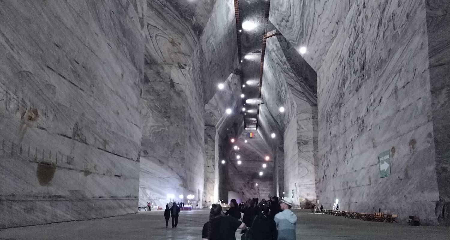 3-Day Transylvania Small-Group Tour from Bucharest: Dracula’s Castle (Bran), Peles & Sighișoara