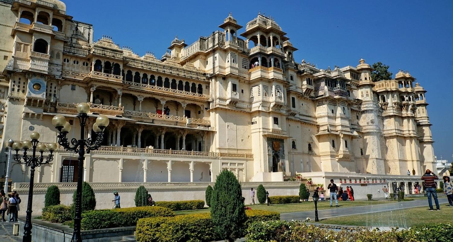 Viaje de 6 días al triángulo de oro con Udaipur - Agra Taj Visit