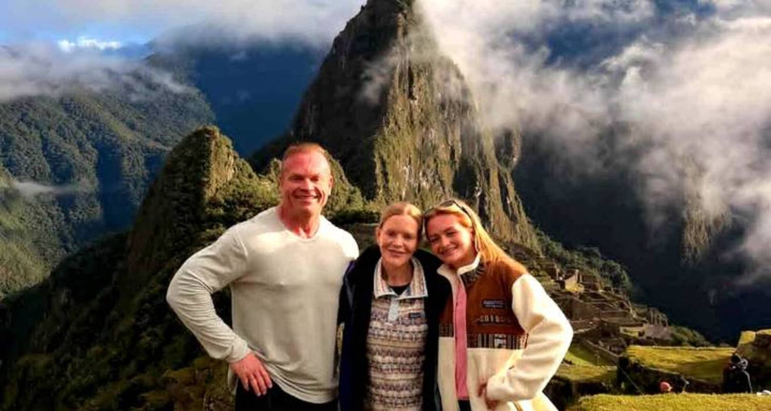 6 Days Of Adventure: Cusco, Machu Picchu, Humantay Lake, And Rainbow Mountain